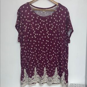 Rewind 3X Women’s Purple Floral Short Sleeve Top with Lace Detail, #boho #flowy